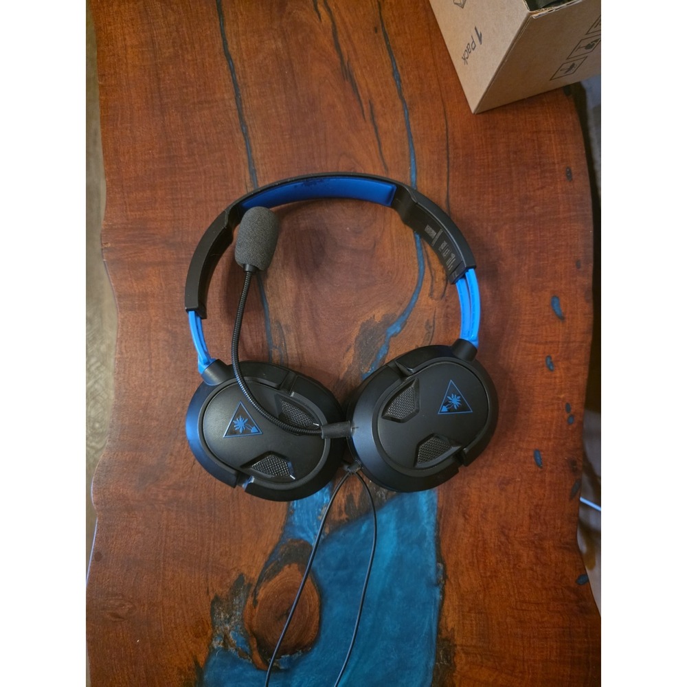 Turtle Beach Wired Gaming Headset for PS4/PS5 - Black/Blue